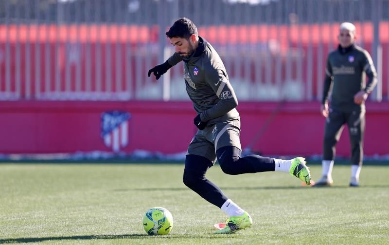 La suplencia de Joao y el regreso de Saúl en Ipurua