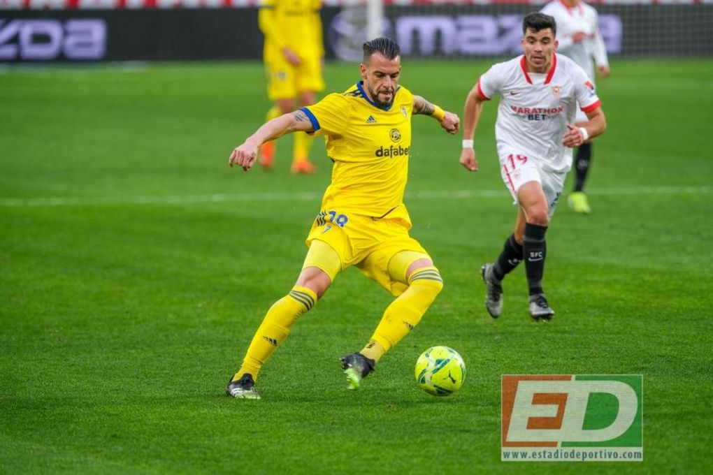 Negredo: "Espero volver al Pizjuán con el campo lleno"