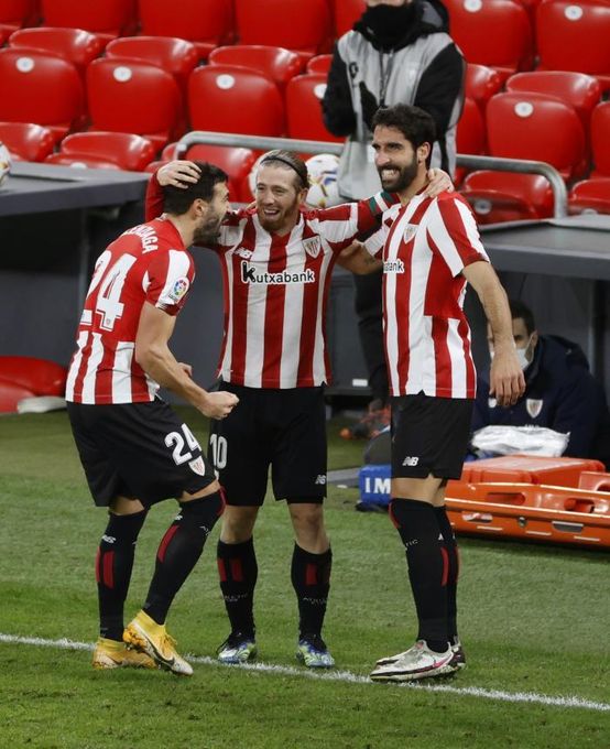5-1. El Athletic golea en una noche mágica de Muniain y Raúl García
