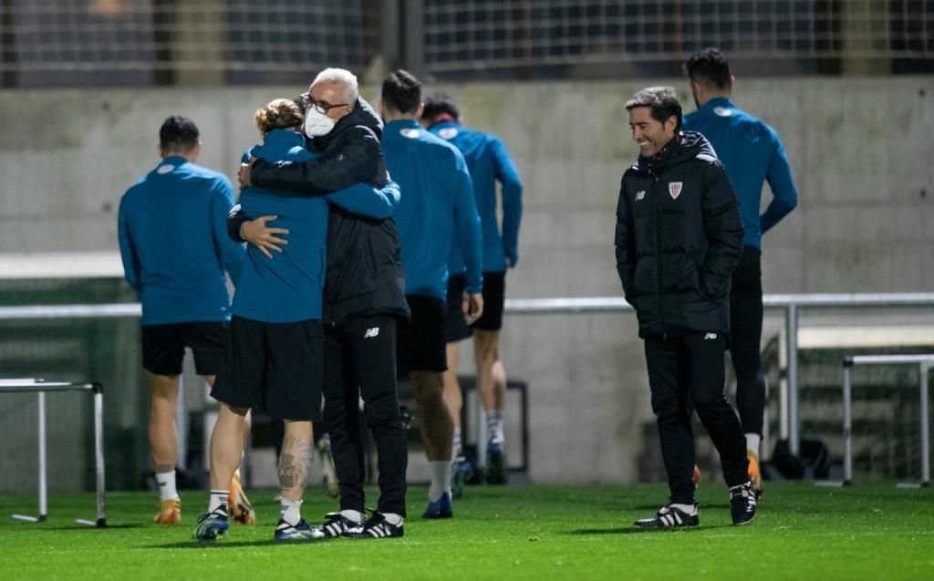Marcelino deja entrever que no rotará tanto frente al Betis en Copa