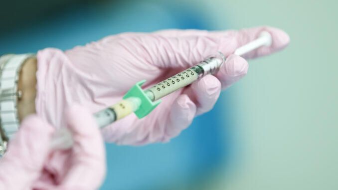 Coronavirus: Italia supera los dos millones de personas vacunadas
