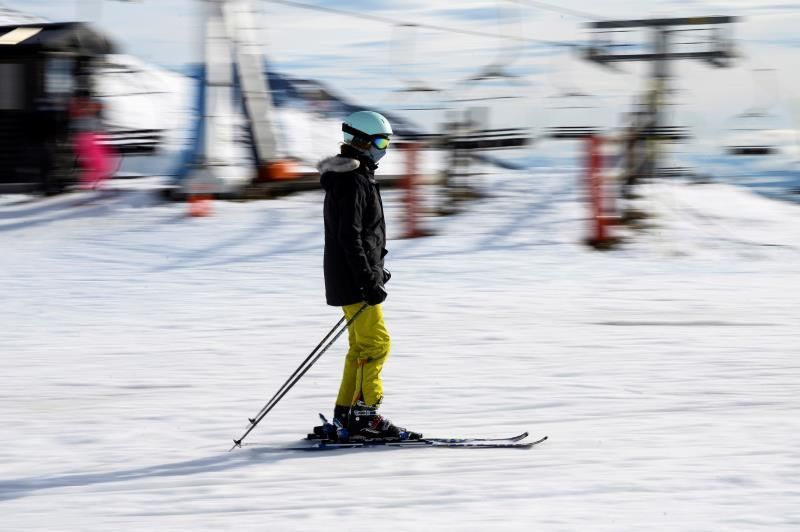 Un estudio minimiza los riesgos de contagio de COVID en las estaciones de esquí