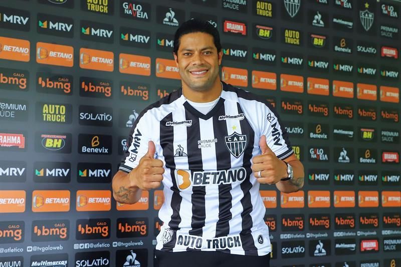 Hulk exalta a Ronaldinho y espera "aprender mucho" de Sampaoli en el Mineiro