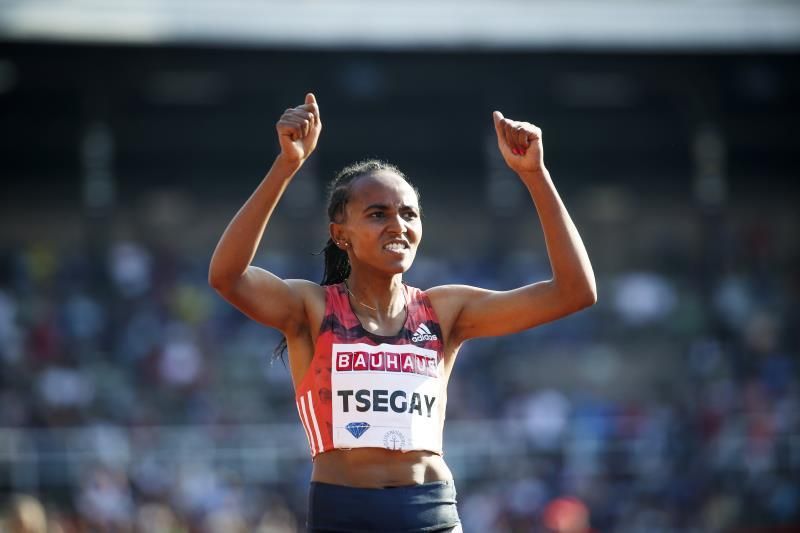 La etíope Gudaf Tsegay bate el récord mundial de 1.500 con 3:53.09