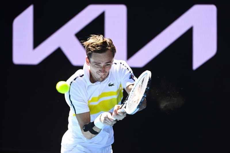 Nadal y Medvedev al ritmo de Djokovic y Thiem en sus estrenos
