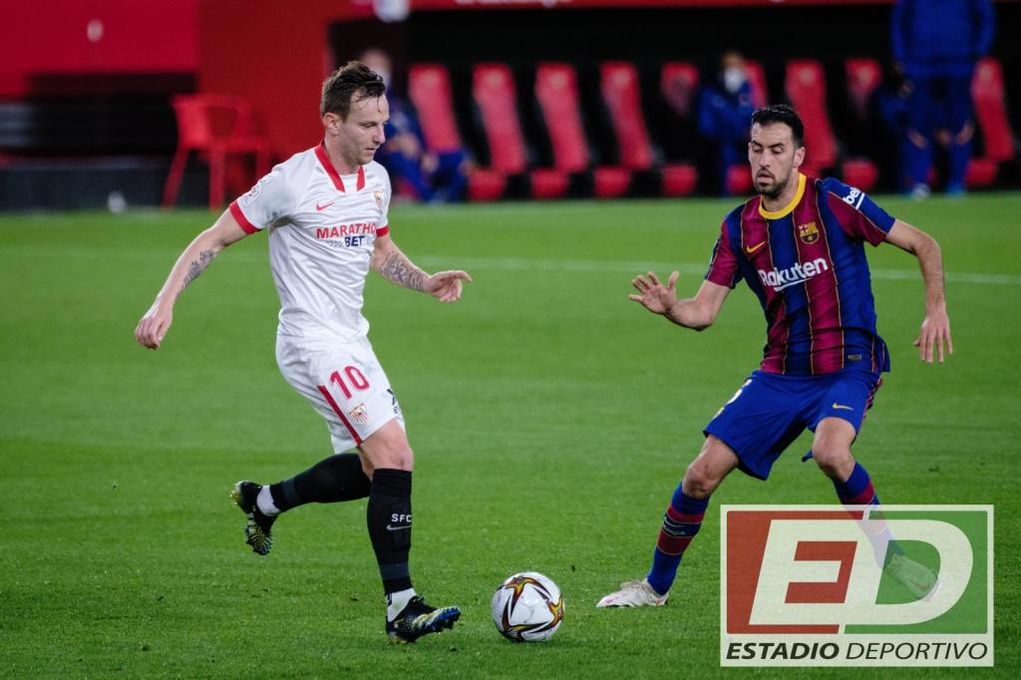 Rakitic rebaja la euforia: "Queda la mitad del trabajo"