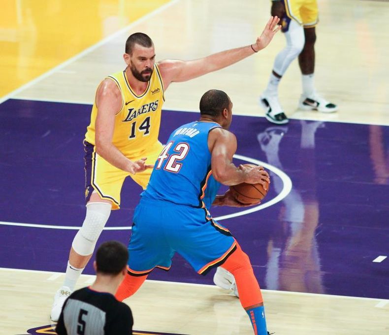 Mark Gasol e Ibaka contribuyen a sendos triunfos de Lakers y Clippers