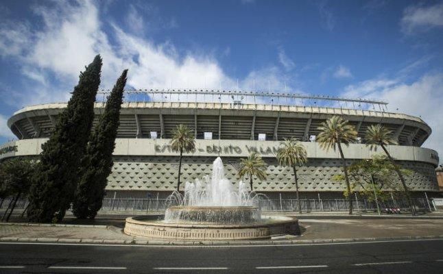 El Villamarín, posible punto de vacunación masiva en Sevilla