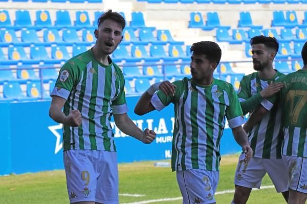 UCAM Murcia 1-1 Betis Deportivo: Un nuevo gol de Raúl permite prolongar la racha