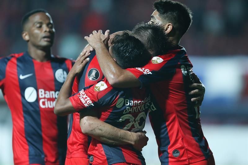 San Lorenzo y Vélez se estrenan con triunfos y Gago debuta con derrota