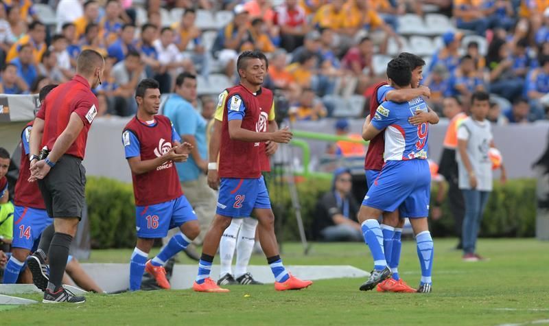 Metapán, Chalatenango y Firpo lideran el torneo Clausura de fútbol en el Salvador, tras la primera fecha