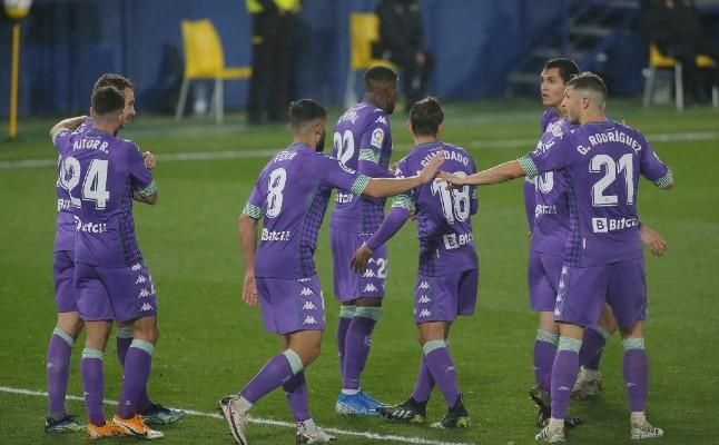 El Betis, quince jornadas después, se quita el sambenito que le perseguía