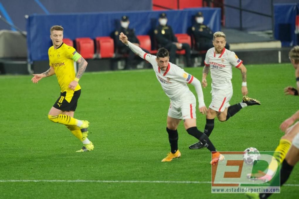 Sergio Escudero aviva la llama de la remontada en Dortmund