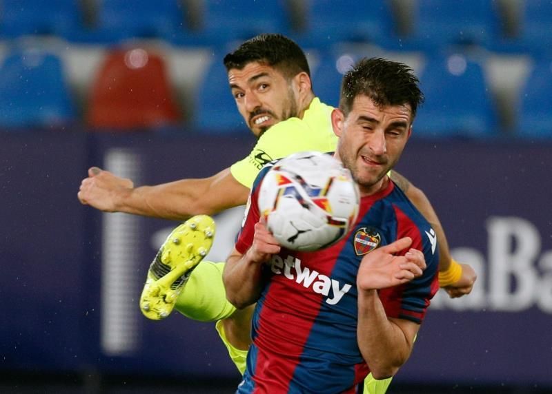 Sergio Postigo se lesiona en el calentamiento y es sustituido por Malsa