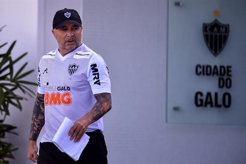 Sampaoli anuncia por carta su salida del Atlético Mineiro y vuelve a Europa