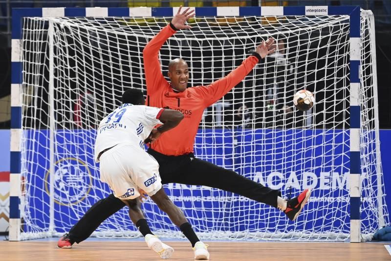 Muere el portero cubano Alfredo Quintana tras una parada respiratoria