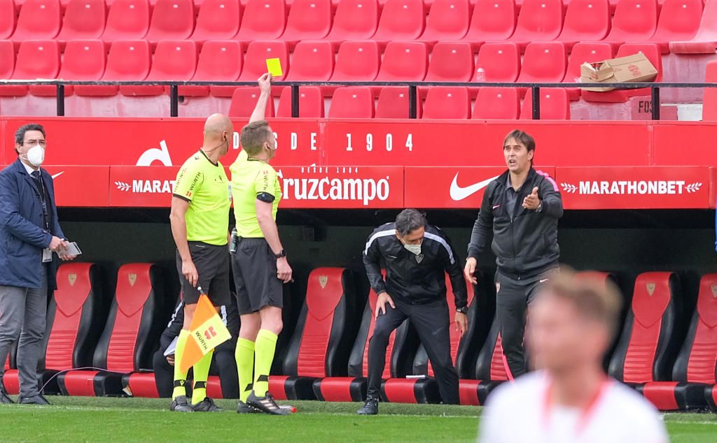 ¿Debió ser expulsado Messi por su agarrón a Koundé?