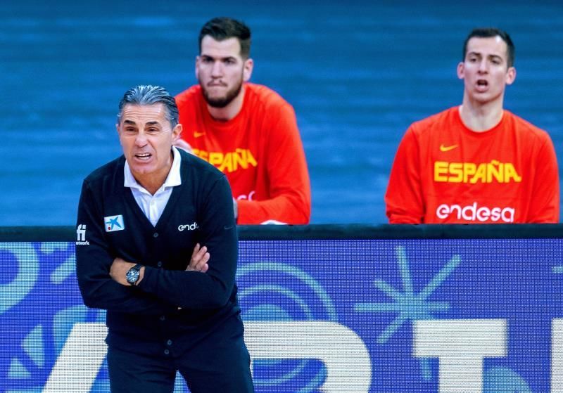 Scariolo revela que los jugadores de los Raptors le dieron una "mini fiesta"