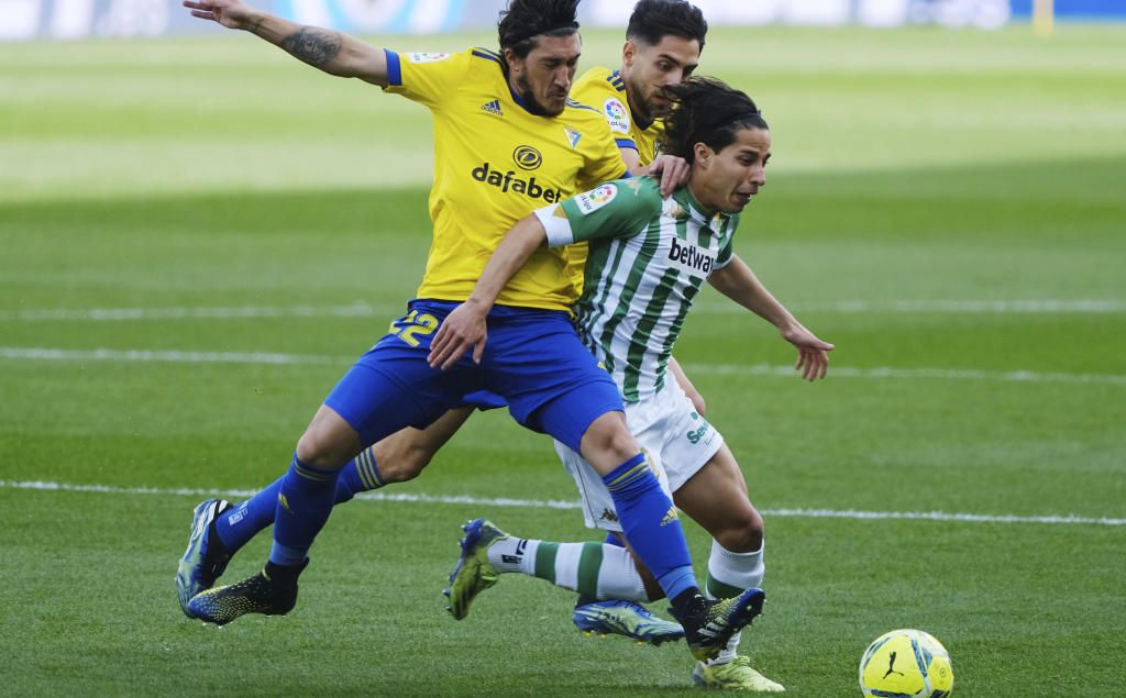 Metan al 'talismán' Lainez... de titular
