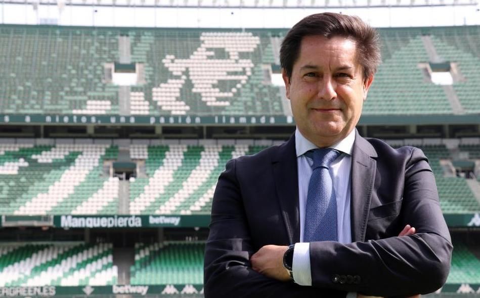 El Betis anuncia el fichaje de Juan Bustos como nuevo director de RTV Betis
