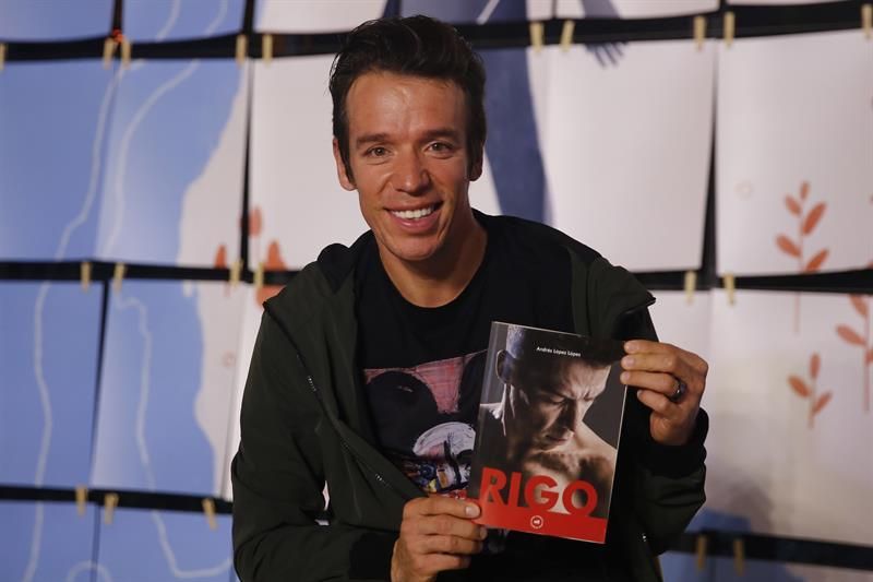 Rigoberto Urán anuncia el nacimiento de su hija Carlota