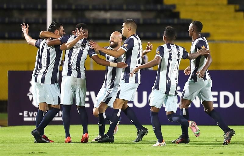 3-0. El portero Galíndez sostiene la remontada de la Católica a la segunda fase de la Libertadores
