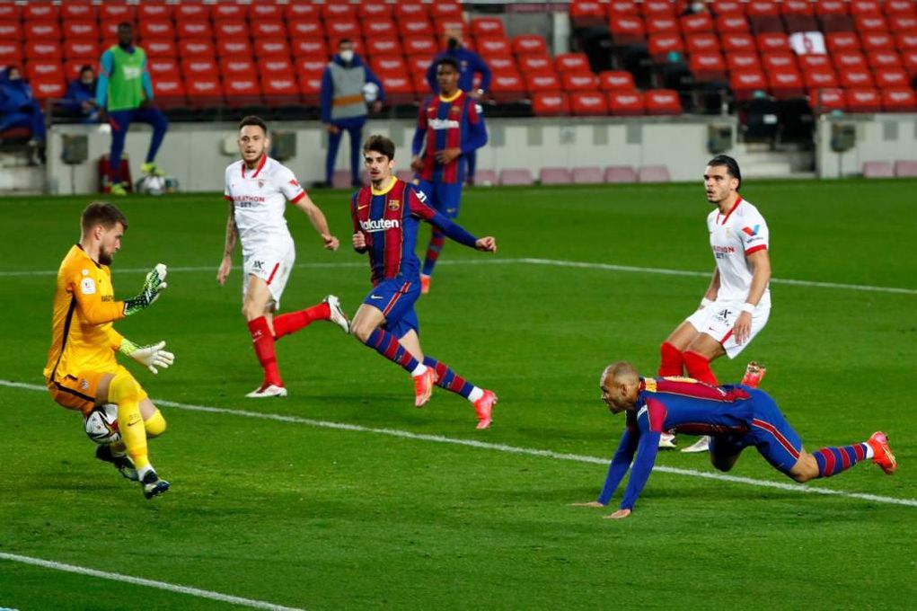 Vaclík, la odiosa comparación con Bono y su ocasión para reivindicarse