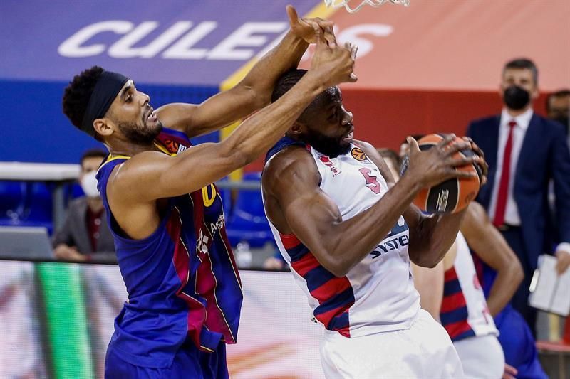 71-57. El Barça gana al TD Systems Baskonia sin alardes