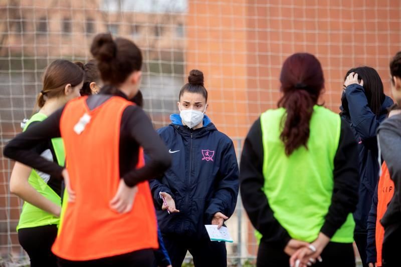 Women's Soccer School Barcelona: ninguna niña en fuera de juego