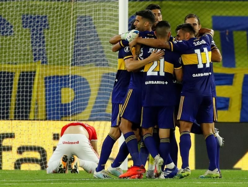 Boca goleó a Vélez y llega en alza al superclásico