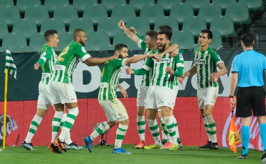 Real Betis-Alavés (3-2): Soberbia remontada antes del derbi que sabe a Europa