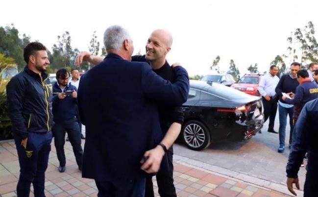 El Betis por fin tiene interlocutor para retomar conversaciones por Miranda, Emerson, Junior...