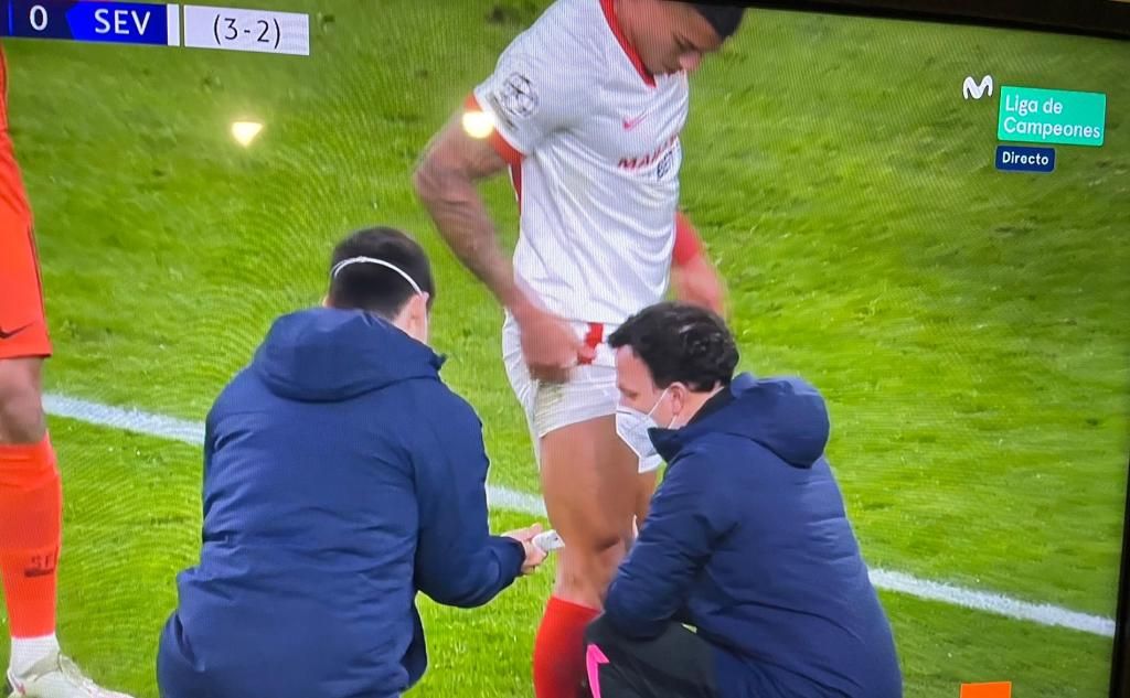 Pendiente de Diego Carlos, Lopetegui pensó en el derbi con los cambios