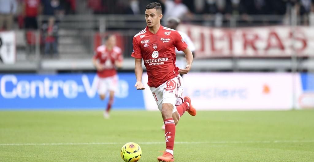 Crece la competencia por Faivre, vigilado por el Sevilla FC, y su club le pone precio