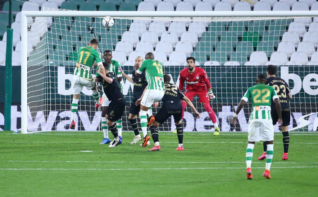 Joaquín: ingrato rol de revulsivo, "bailecito de TikTok", "ganas de derbi" y de "renovar un año más" con el Betis