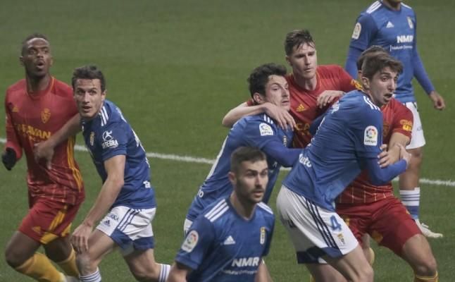 Édgar, cedido por el Betis al Oviedo, se revaloriza y le vigilan en Primera y Segunda