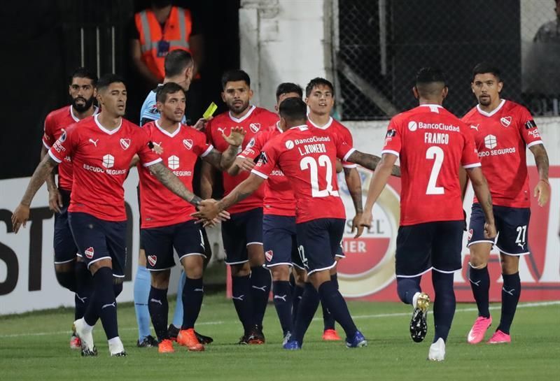 Independiente extiende su buen momento en el estreno de la Copa Argentina