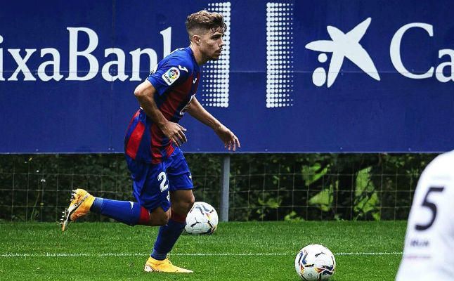 Alejandro Pozo hace dudar a Monchi