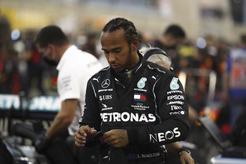 Hamilton: "Los Red Bull pueden ser los favoritos en el primer Gran Premio"