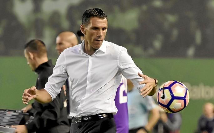 Poyet: "Fui a dirigir al Betis sin averiguar, me apuré"