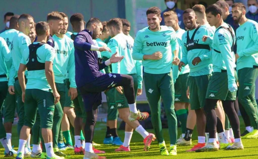 Pellegrini ya tiene su 'refuerzo' para la defensa