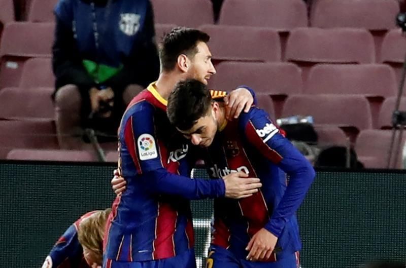 Pedri: "Jugar con Messi es fácil, le das el balón y pasan cosas"
