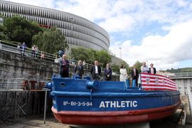 El Athletic pone de moda la pintura 'azul gabarra'