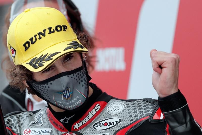 Sólo rueda el italiano Stefano Manzi