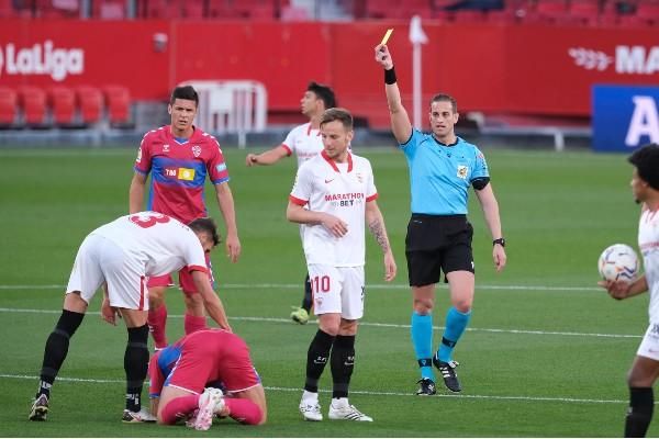 Lopetegui, sobre el Papu, Rakitic, la cantera, Monchi, el VAR, la Semana Santa sevillana...