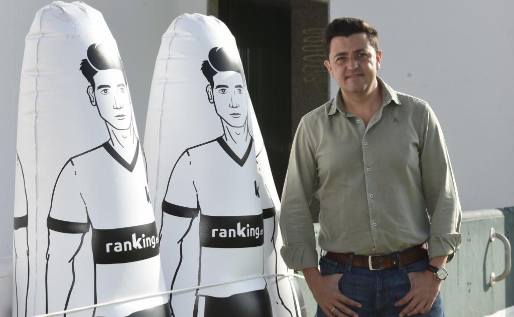 Calzado, sobre el calendario, las opciones de ascenso a Segunda y el "gen" ganador del filial bético