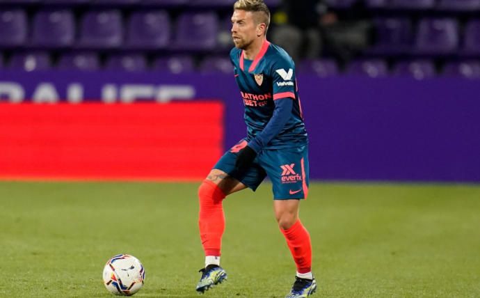 Papu: "Por dentro toco más la pelota, que es lo que me gusta"