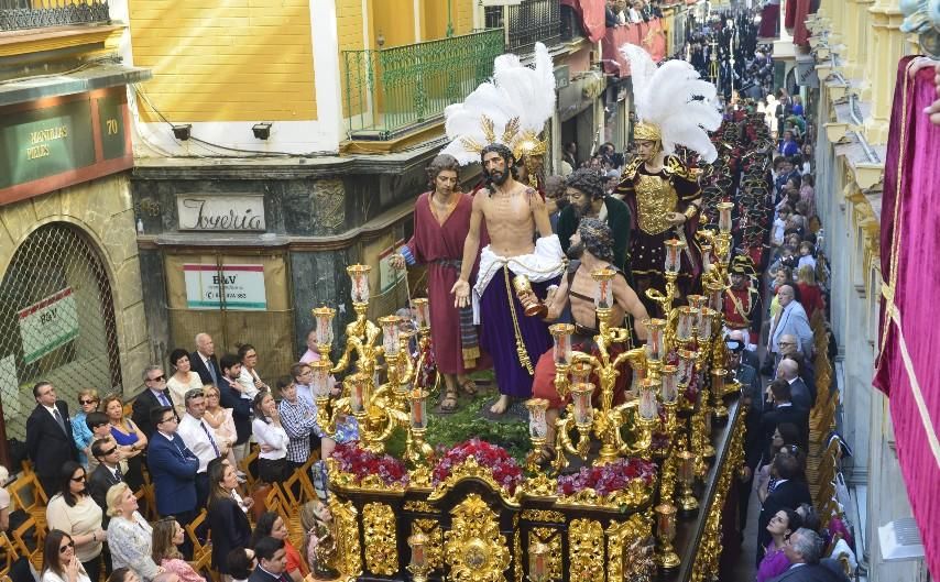 Helvetia Seguros rinde homenaje a la Semana Santa de Sevilla