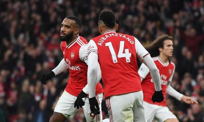 ESPN: Sevilla, Atlético y Roma quieren a Lacazette