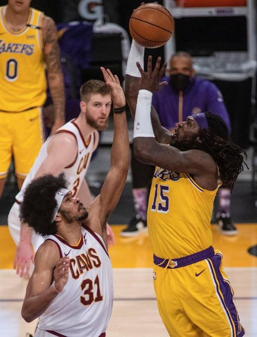 100-86. Lakers rompen racha perdedora con Harrell de líder; Gasol, 4 puntos